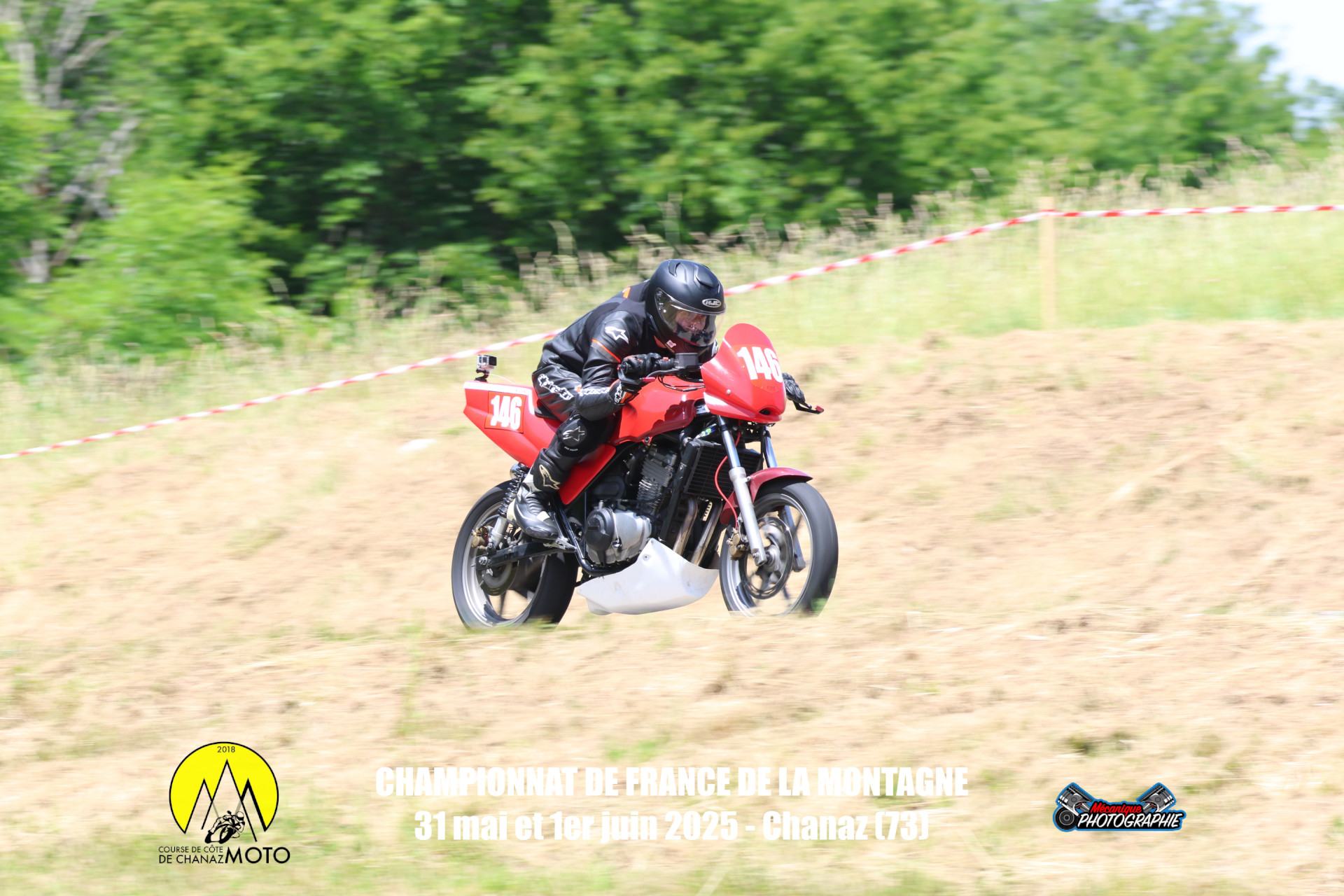 Sortie d'épingle sous la pluie